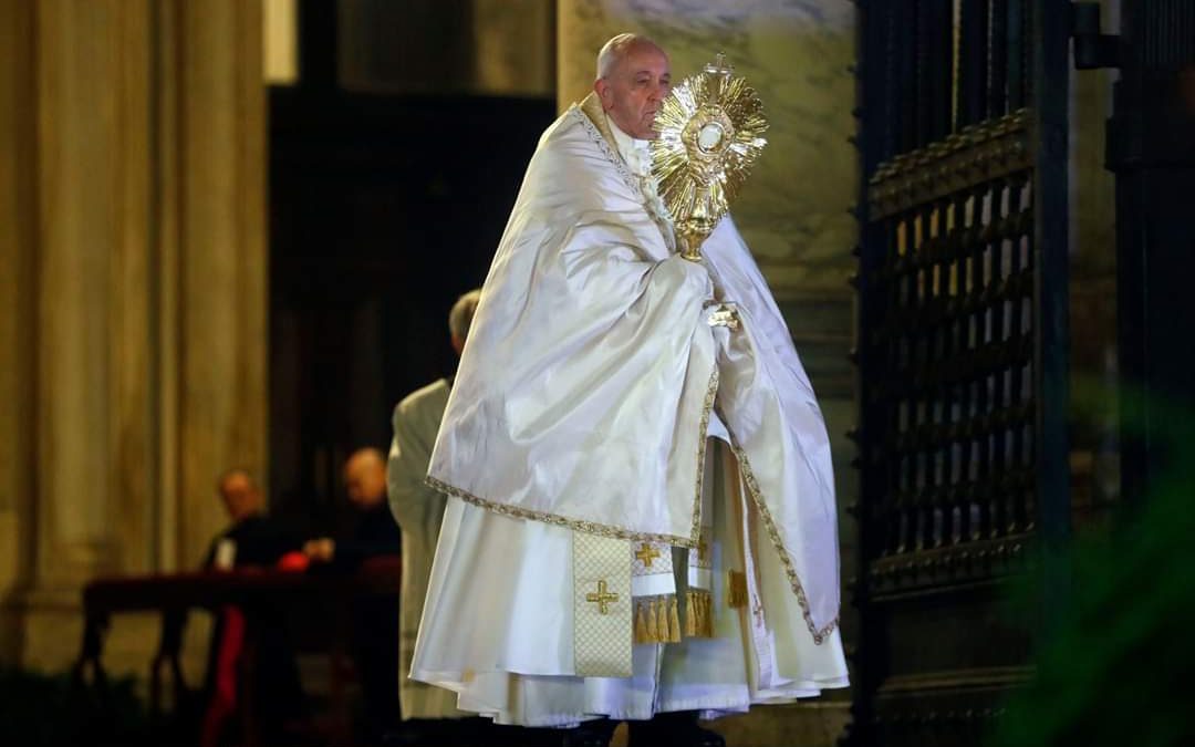 Papa Francisco ao mundo: “Abraçar o Senhor, para abraçar a esperança”