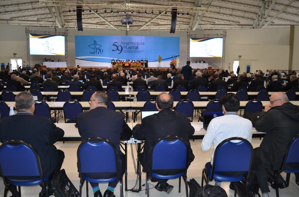 Bispos participam da segunda etapa da 59ª Assembleia Geral da CNBB