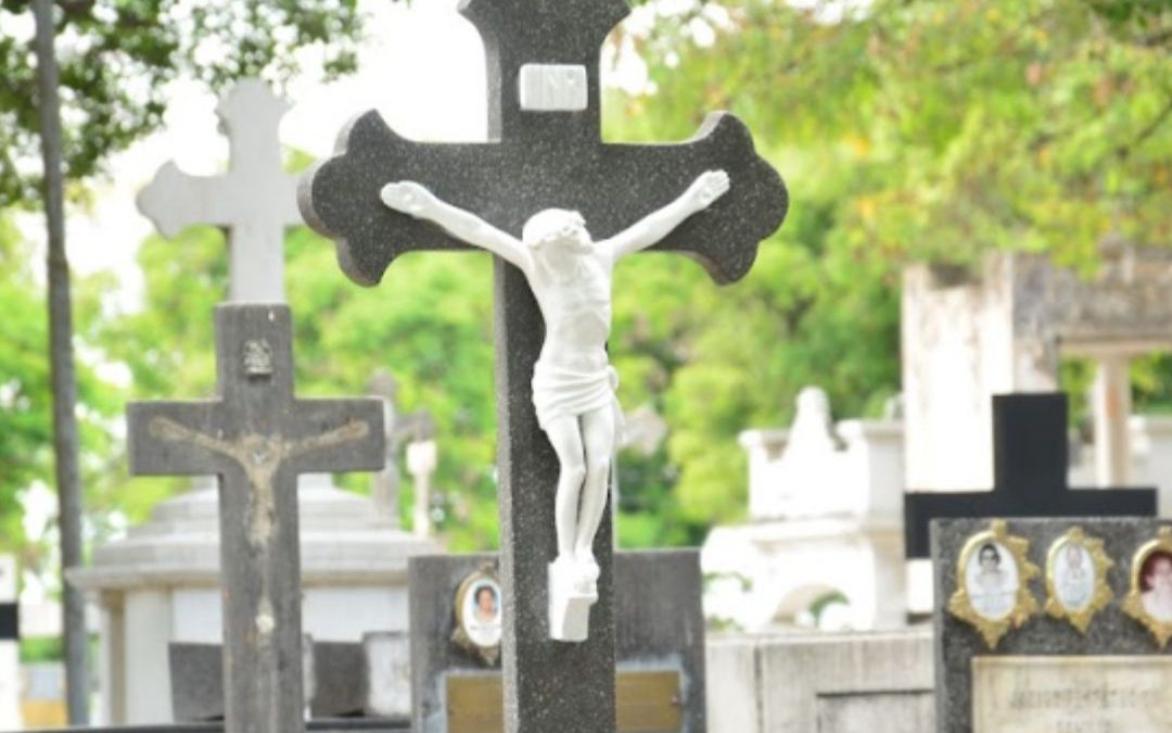 Dia de Finados na Arquidiocese: missas nas Igrejas e Cemitérios