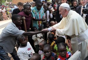 O Papa aos jovens da RDC: das tuas mãos pode vir a paz que falta a este país