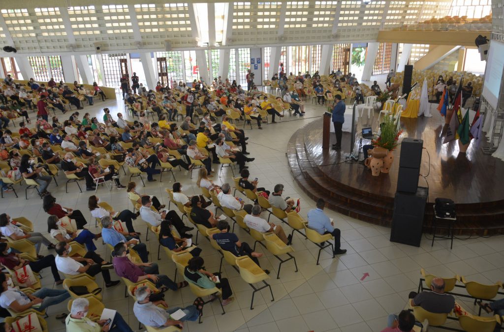 Tem início o Congresso Bíblico Pastoral