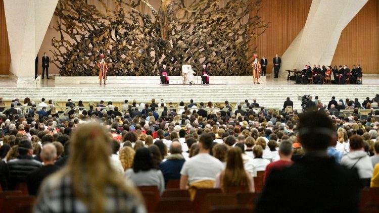 Papa Francisco convoca dia de oração e jejum pela paz no mundo