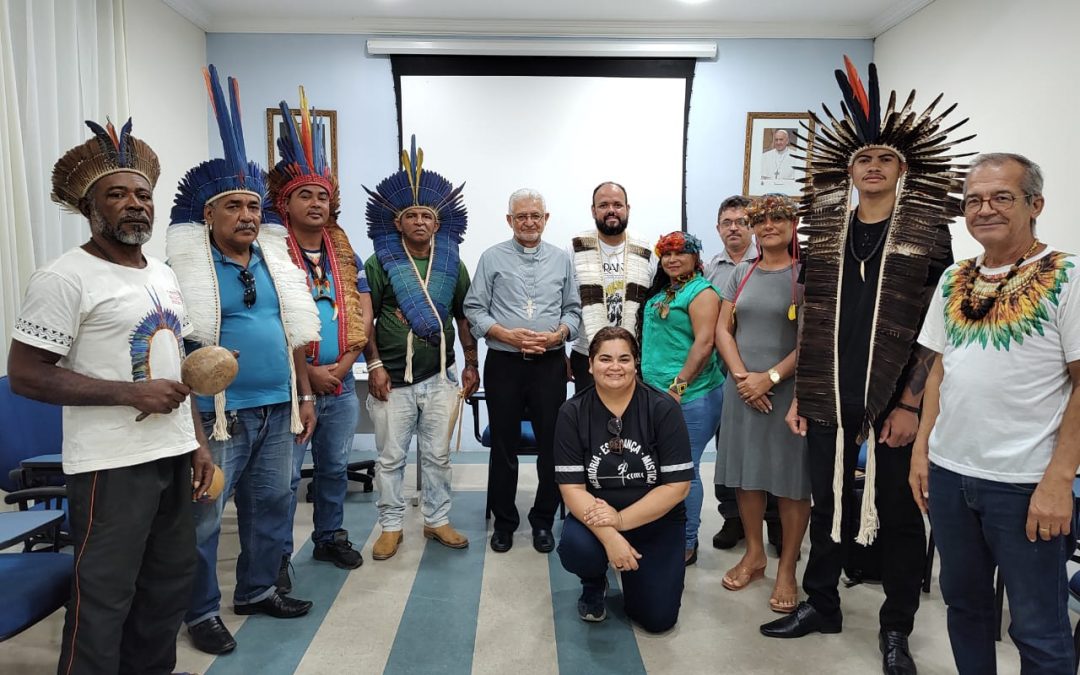 Dom Delson recebe lideranças indígenas Tabajaras