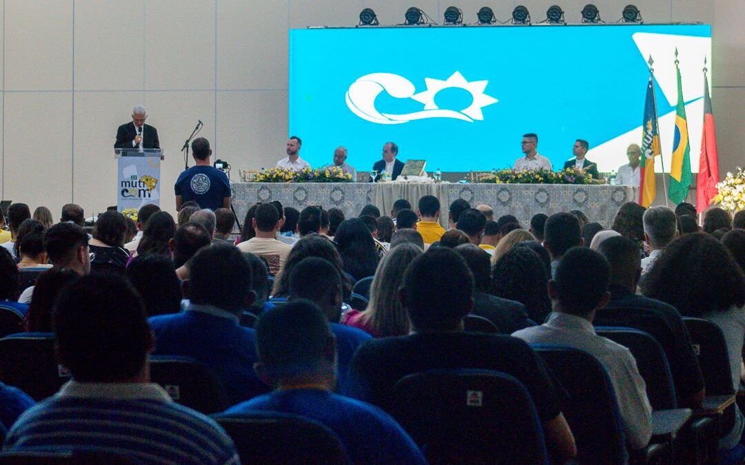 MUTICOM Nacional é aberto em João Pessoa com palestra do biógrafo do Papa Francisco