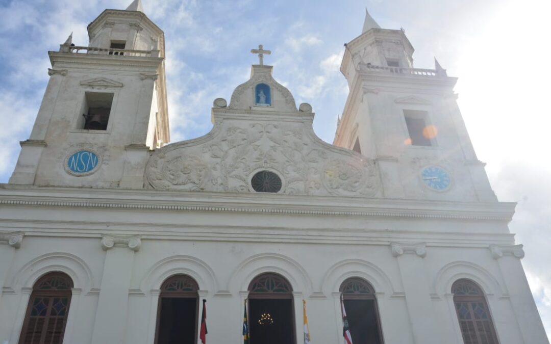 Solenidade de Abertura da Festa das Neves e Inauguração do Relógio da Catedral marcam a manhã de quinta-feira.