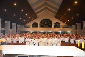 Missa de abertura da semana das famílias na Arquidiocese da Paraíba reforça a importância do núcleo familiar.