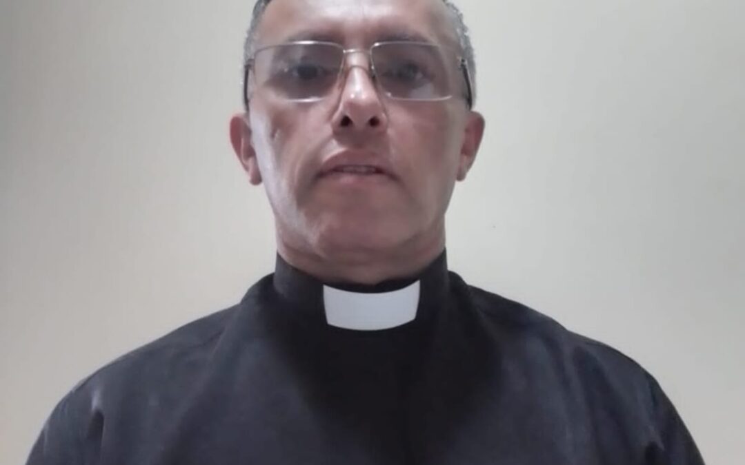 Padre Marcos Antônio. TOCAR FERIDAS