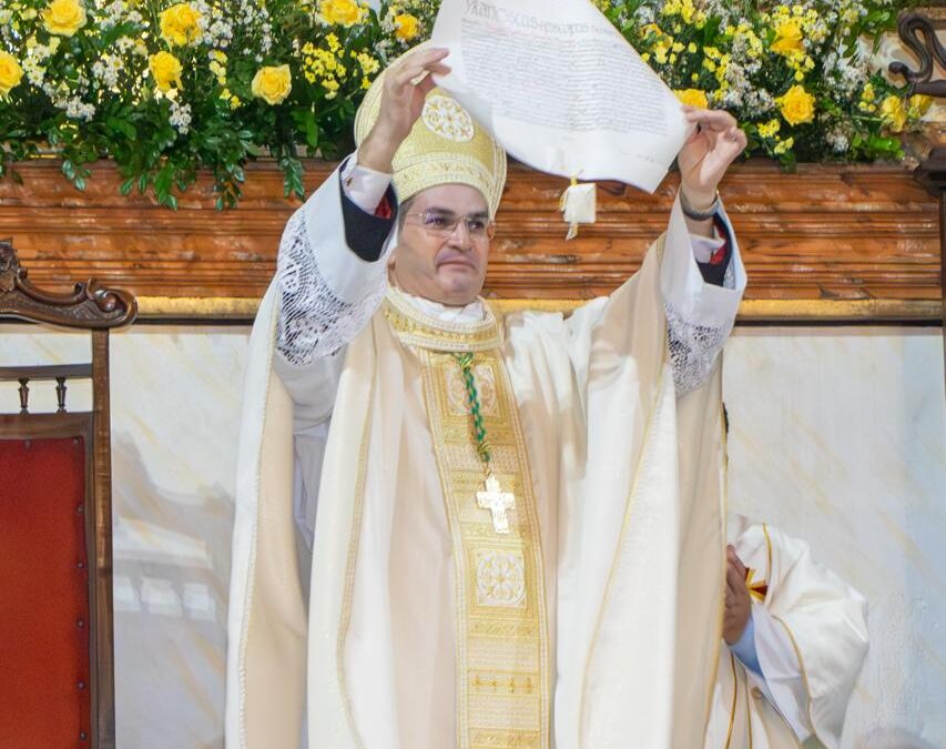 Emoção e muita alegria marcaram a Missa Solene que deu início ao episcopado de Dom Alcivan Tadeus como o terceiro bispo auxiliar da Arquidiocese da Paraíba.