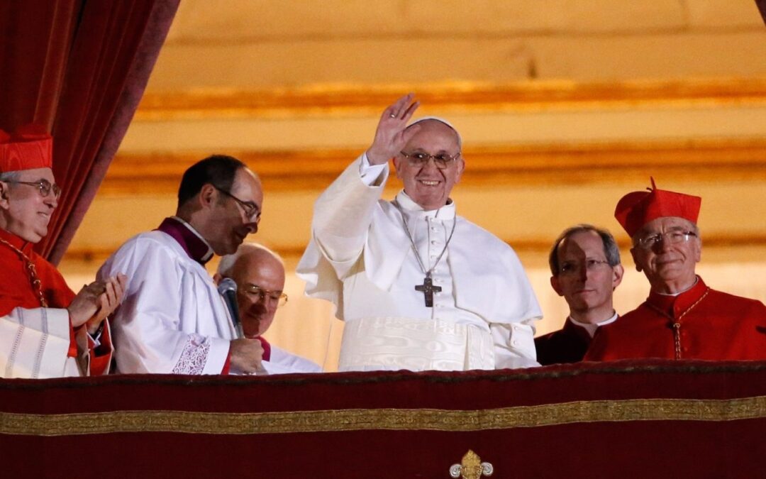 No 12º ano de seu pontificado, Papa Francisco segue guiando a Igreja com fé e resiliência, com o olhar voltado para o mundo, mesmo durante seu tempo no Hospital Gemelli