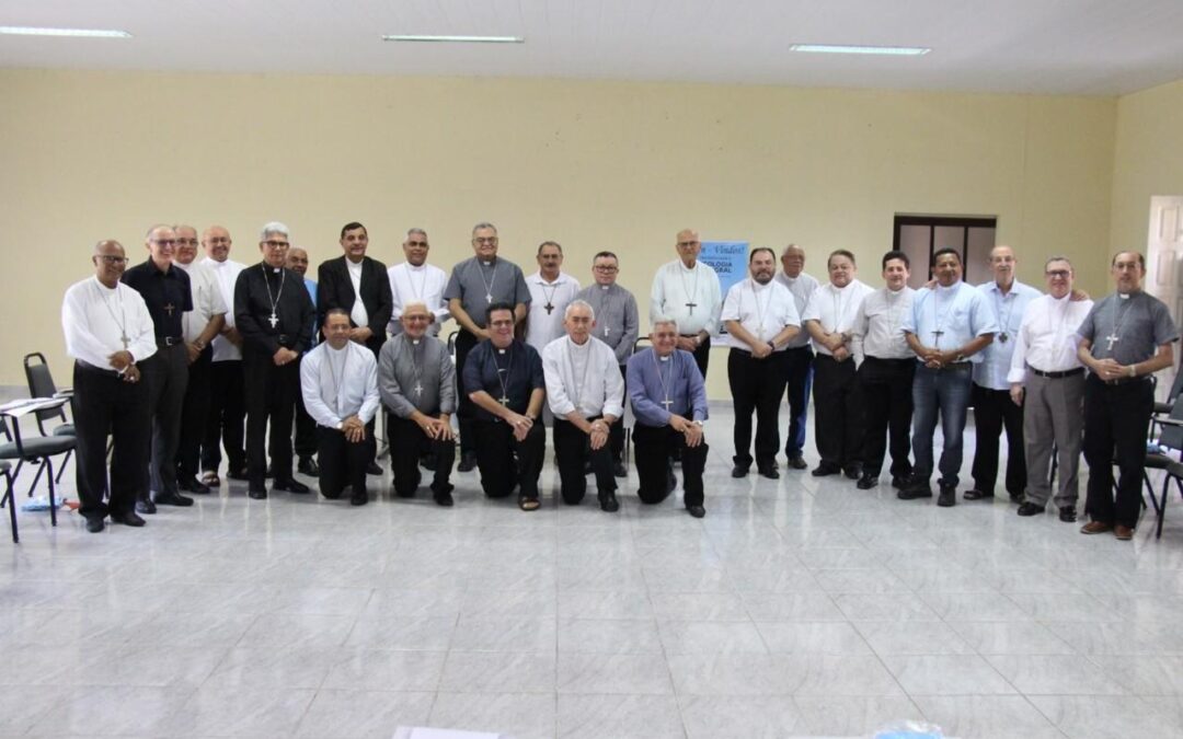 Dom Manoel Delson participa do Encontro do Conselho Episcopal Regional Nordeste 2