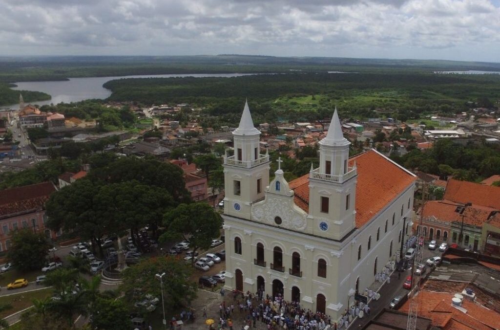 Mutirão de Confissões na Catedral Basílica: Tempo de Reconciliação na Semana Santa