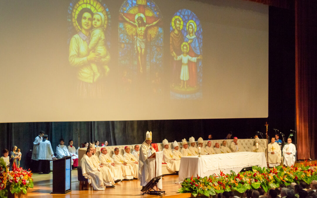 Oração, acolhida e reflexão marcam abertura do XVII Congresso Nacional da Pastoral Familiar