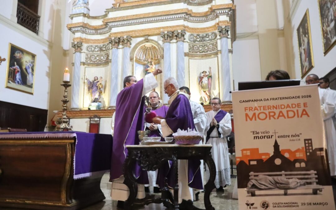 Missa com imposição das Cinzas marca início da Quaresma na Catedral Basílica de Nossa Senhora das Neves