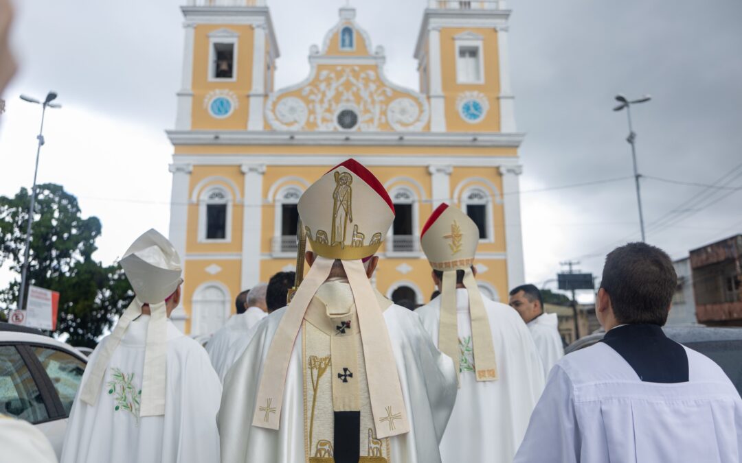 Semana Santa na Arquidiocese da Paraíba: fé, tradição e multidão marcam celebrações na Catedral das Neves